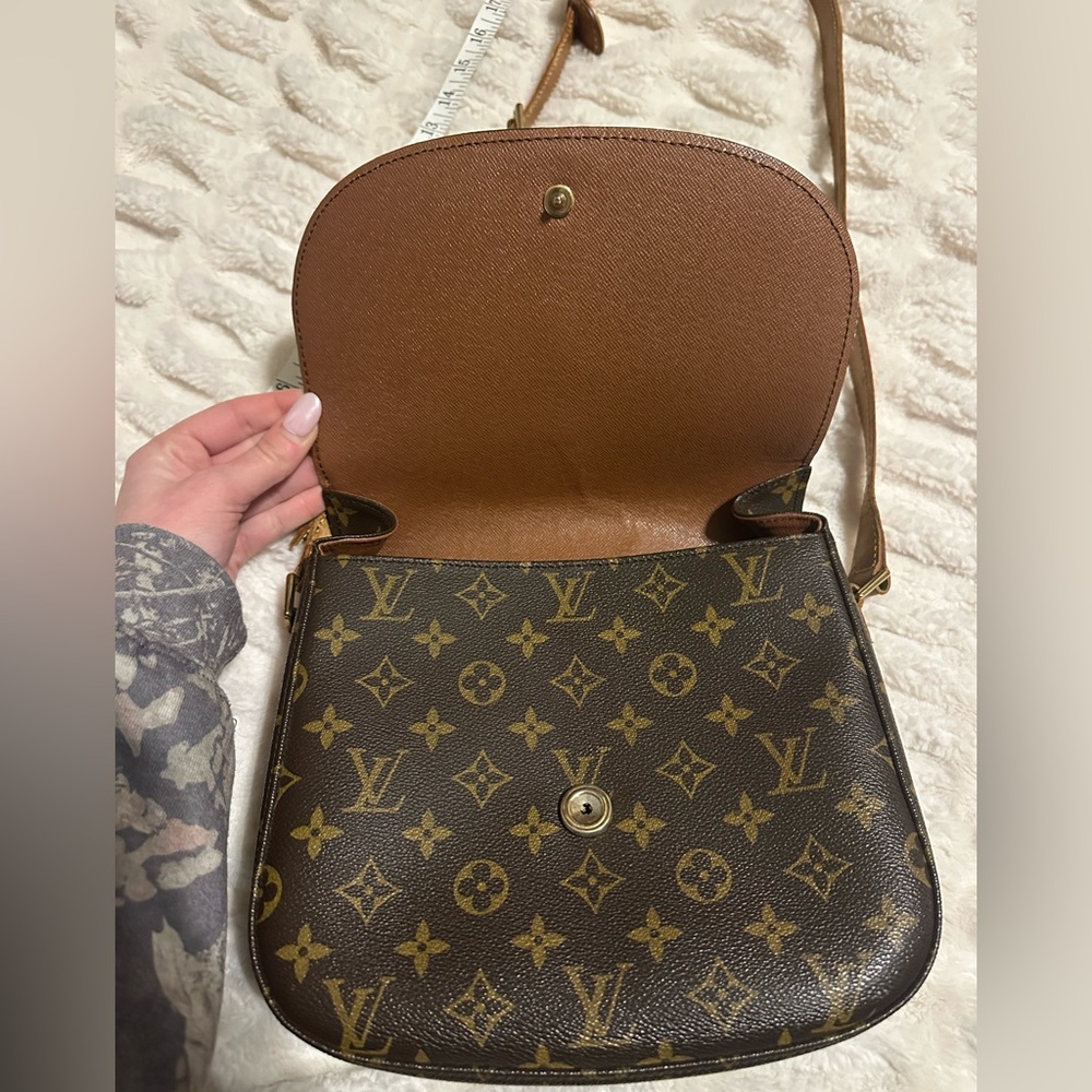 Authentic Louis Vuitton
Vintage Monogram Saint Cloud - Picture 7 of 11